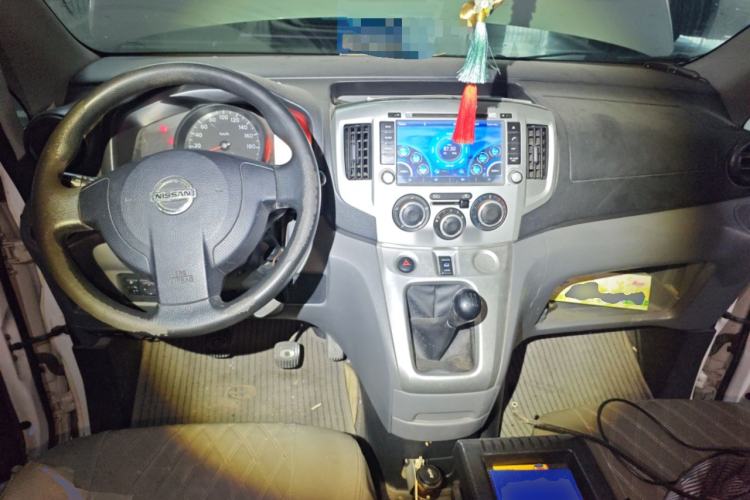 Used Nissan NV200 2013 1.6L Luxury Model China IV Standard