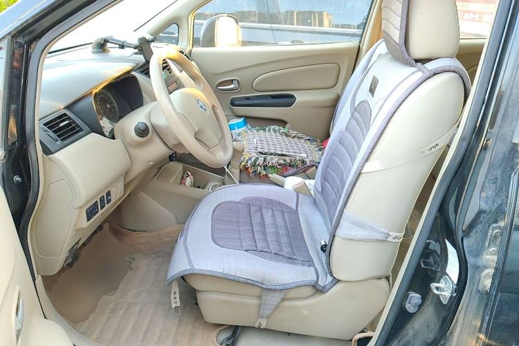 Used Venucia D50 2013 1.6L Manual Fashion Edition