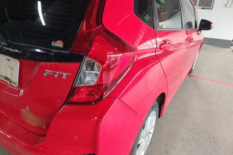 Used Honda Fit 2014 1.5L LX CVT Comfort Model Exterior 3