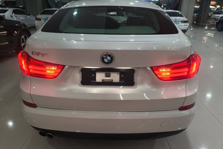 Used BMW 5 Series GT 2017 528i Leading Model