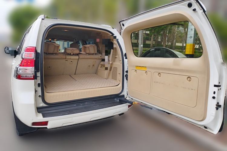 Used Toyota Prado 2013 2.7L Automatic Middle East Version
