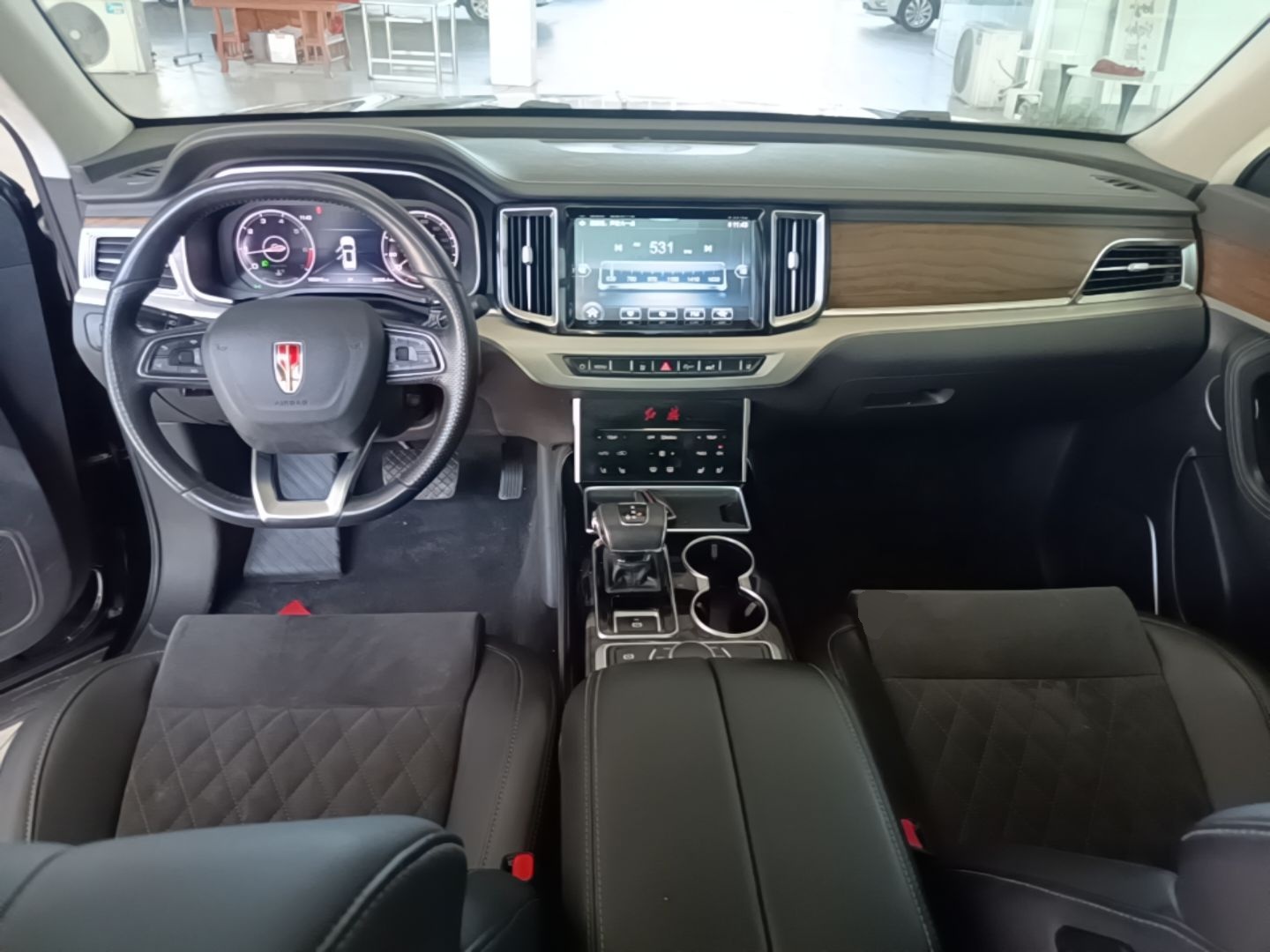 Hongqi HS7 2022 3.0T Automatic All-Wheel Drive ZhiLian Flagship Edition Five Seats — снимка 12