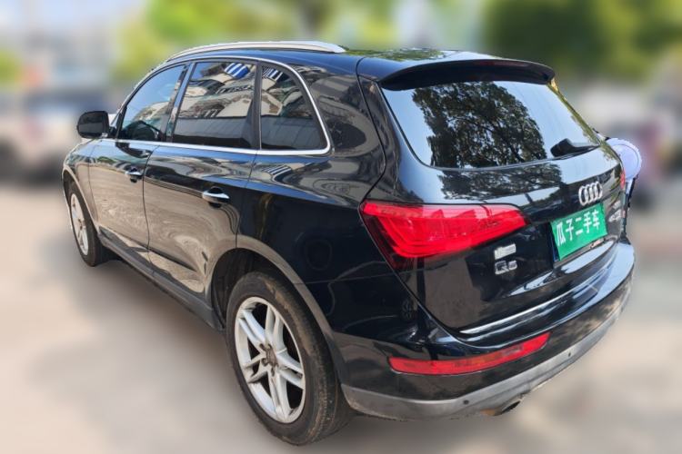 Used Audi Q5 2017 40 TFSI Comfort Model Rear Left 45 Deg