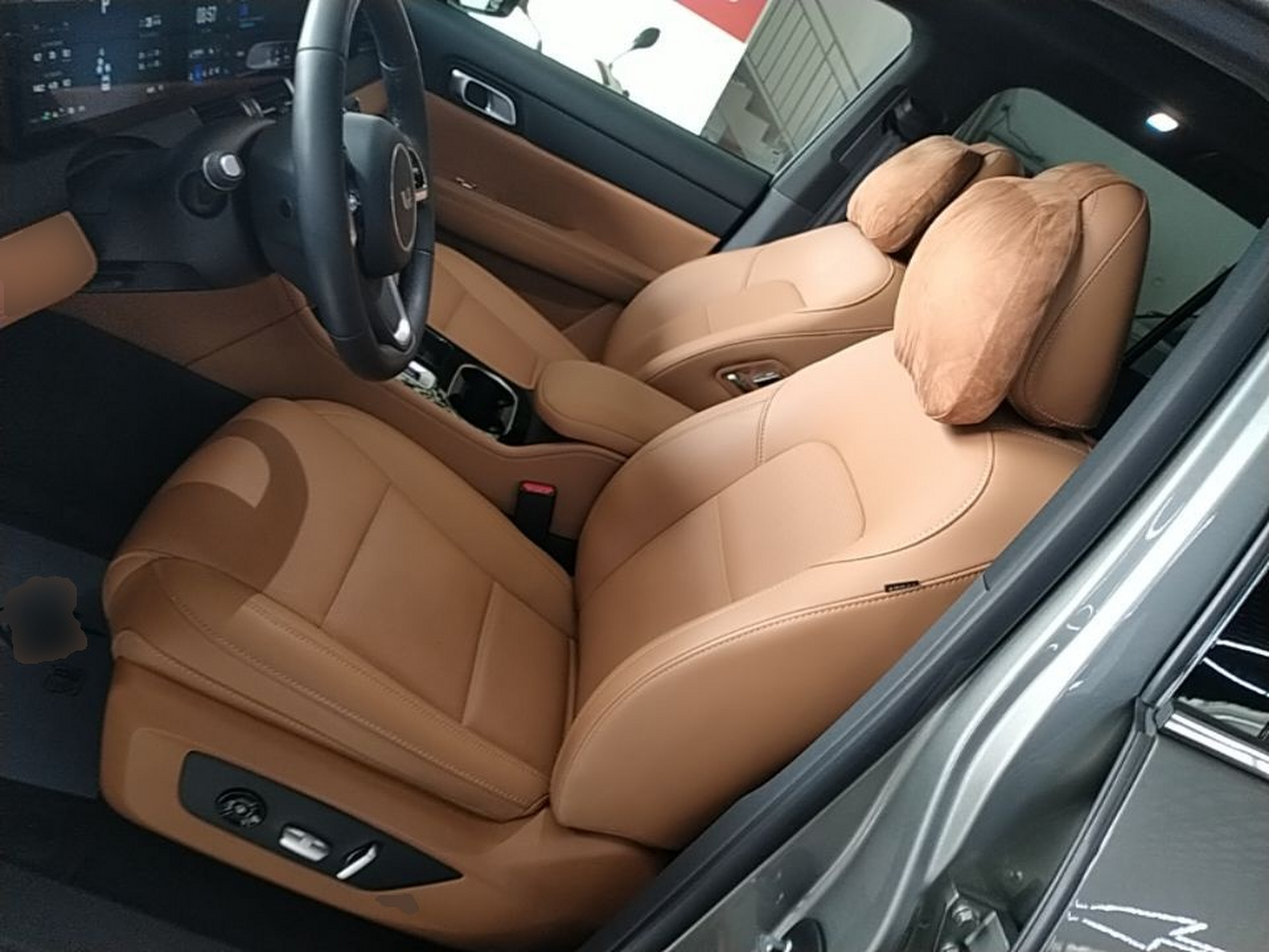 Vordere Reihe im Auto