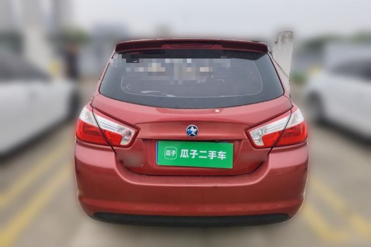 Used Venucia R50 2015 1.6L Manual Fashion Edition