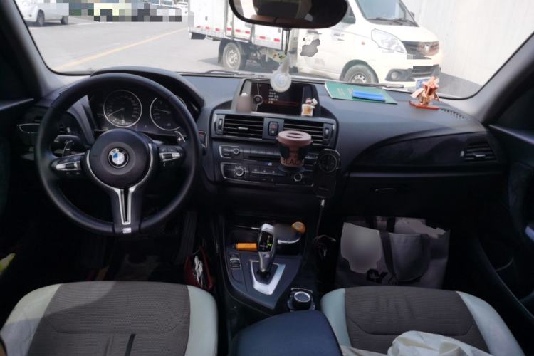 Used BMW 1 Series 2012 116i Urban Edition Center Console