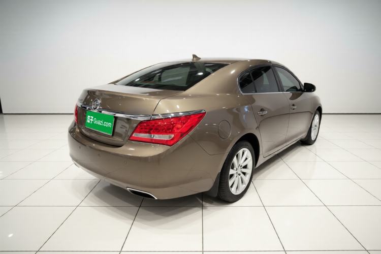 Used Buick LaCrosse 2013 2.4L SIDI Luxury Comfort Edition Rear Right 45 Deg