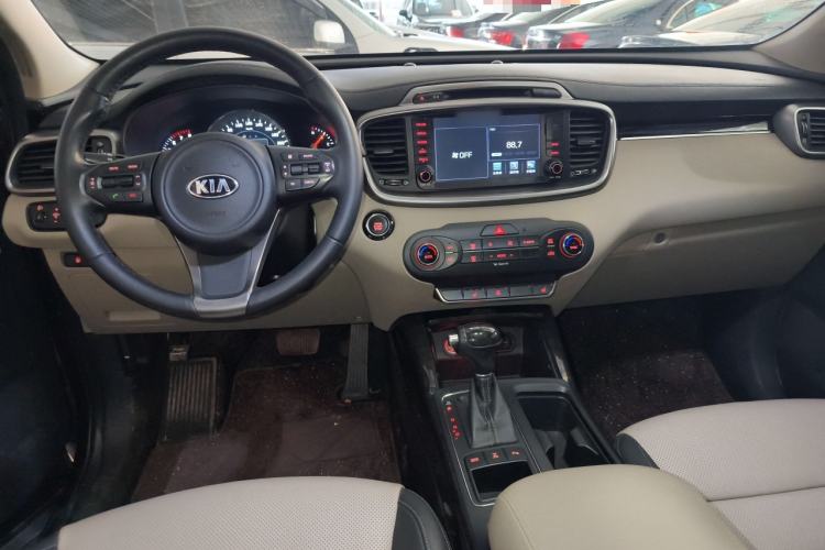 Used Kia Sorento 2015 Sorento L 2.0T Gasoline 4WD Elite Edition 7 Seats China IV Standard
