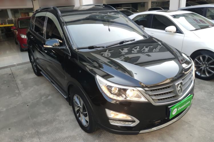 Used Baojun 560 2015 1.8L manual luxury version