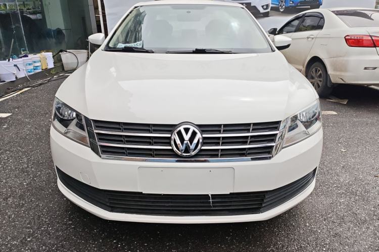 Used Volkswagen Lavida 2013 Revised Classic 1.6L Manual Fashion Edition
