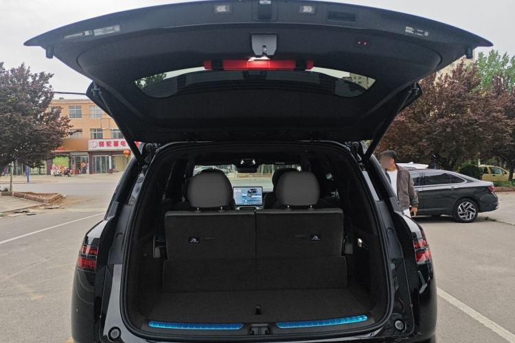 Used Denza N8L 2025 Model Zunrong Model Trunk