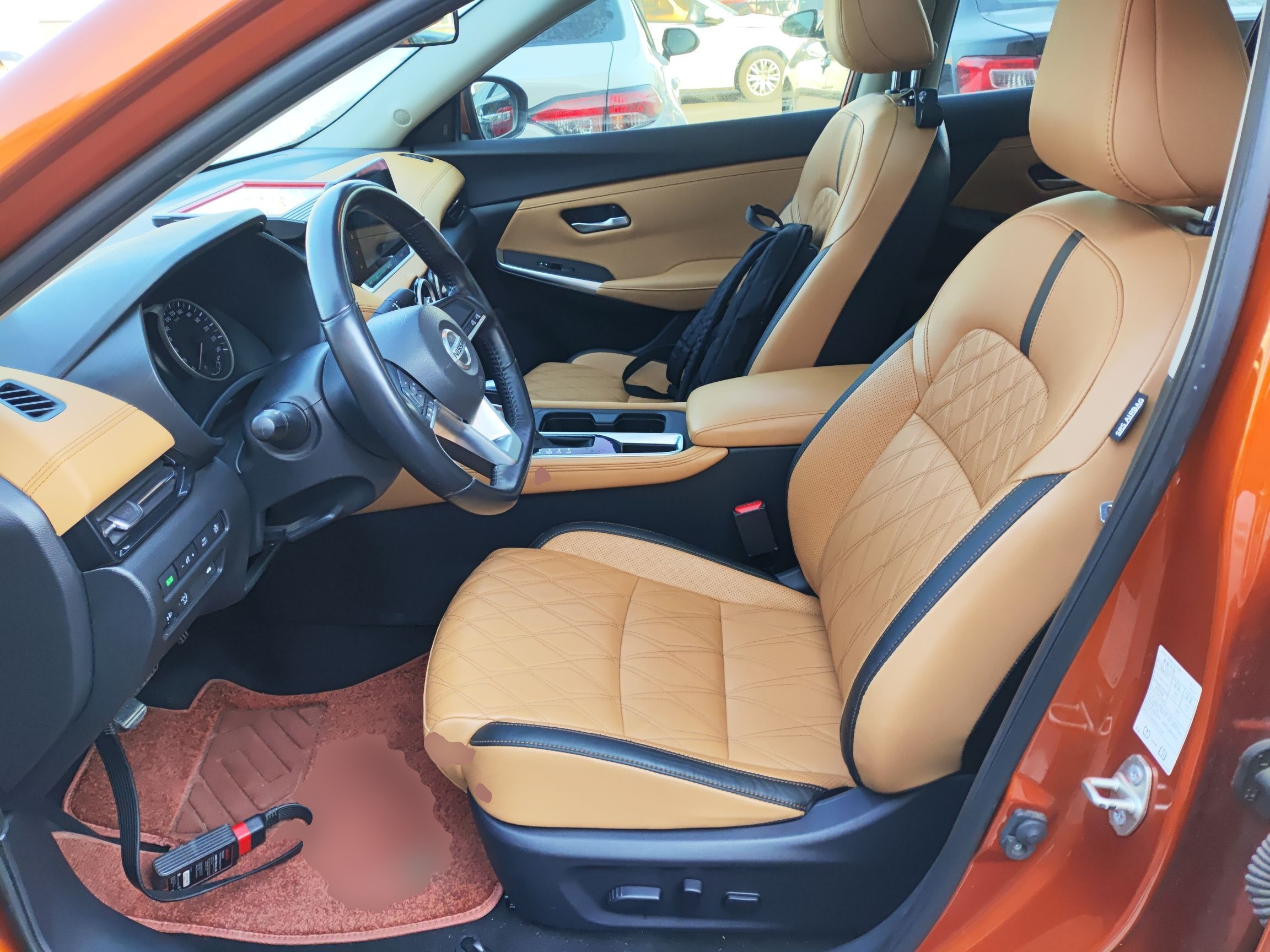 المقاعد الأمامية داخل السيارة