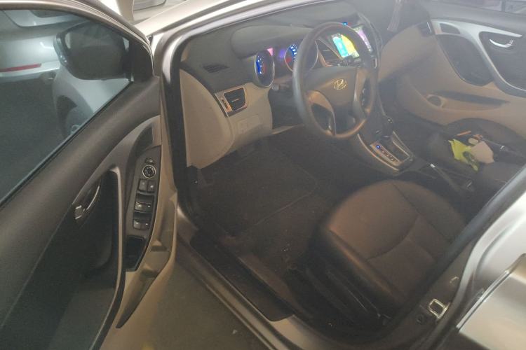 Used Hyundai Elantra (5th Generation / Langdong) 2015 1.6L Automatic Leading Model
