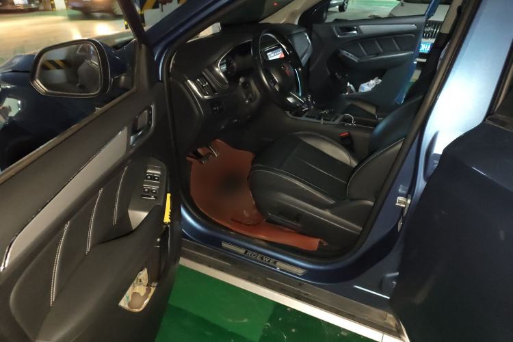 Used Roewe RX5 2017 20T Two-Wheel Drive Automatic Internet Elite Edition Driver Seat