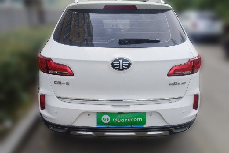 Used Bestune X40 2018 Internet Celebrity Edition 1.6L Automatic Luxury Version
