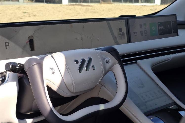 Used IM LS7 2023 90 kWh Elite Rear-Drive Version