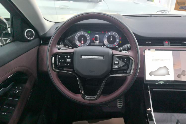 Used Land Rover Range Rover Evoque 2024 Aurora L 249 PS Prestige Light-Chasing Edition
