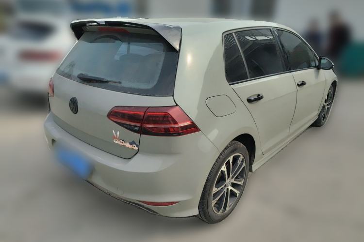 Used Volkswagen Golf 2017 280TSI Automatic R-Line Million-Vehicle Commemorative Edition Rear Right 45 Deg