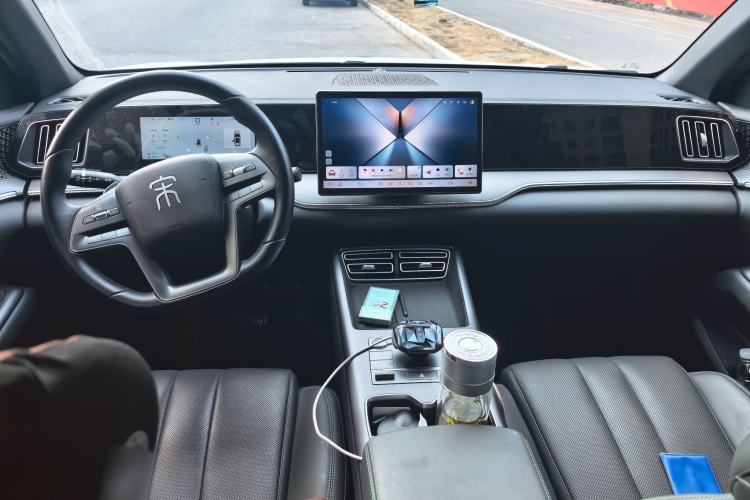 Used BYD Song Pro New Energy 2025 Second-Generation Intelligent Driving Version DM-i 115KM Superior Trim Center Console