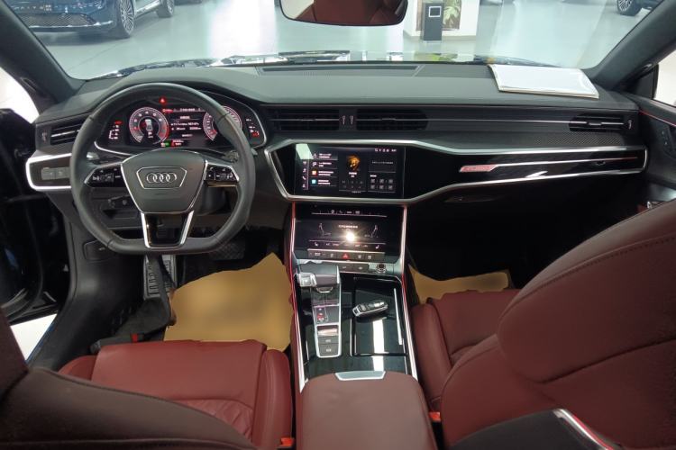 Used Audi A7L 2023 45 TFSI quattro S-line Black Warrior Edition Center Console