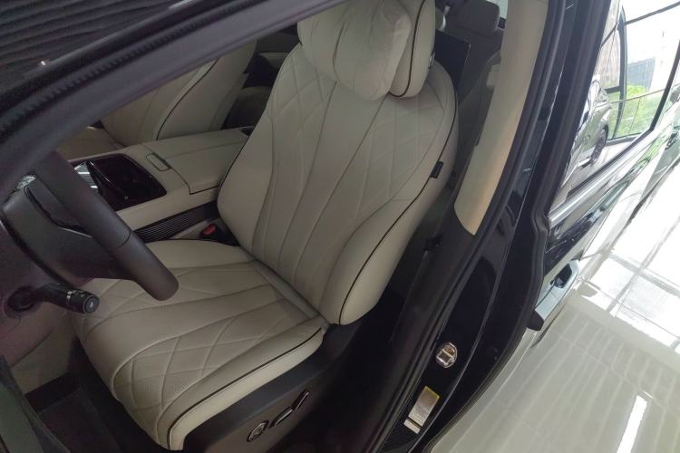 Used Denza D9 2024 DM-i 980 Four-Wheel Drive Flagship Model Left Front Seat