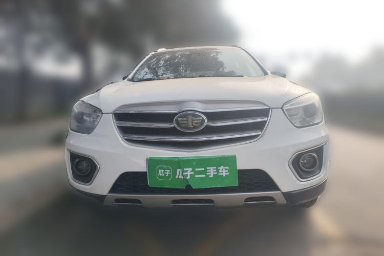 Used Bestune X80 2013 2.0L automatic comfort version
