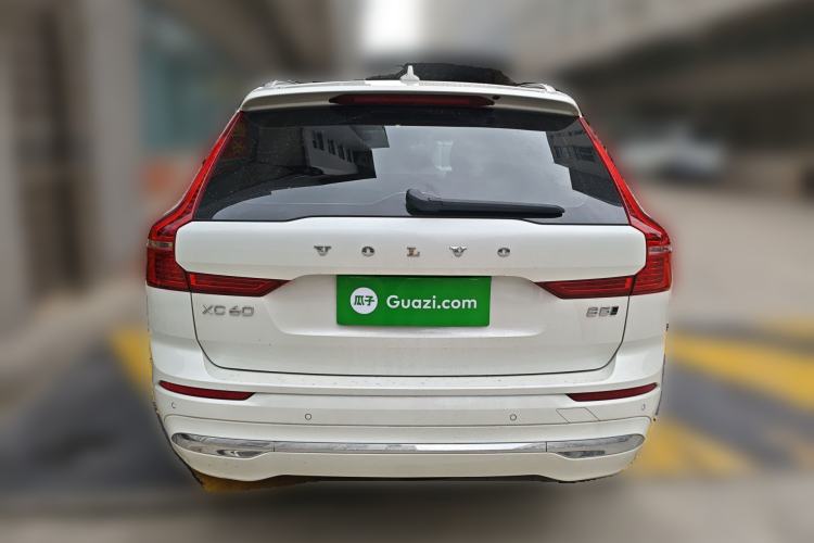 Used Volvo XC60 2023 B5 4x4 Smart Luxury Edition
