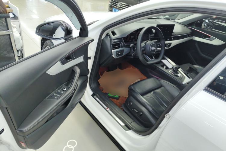 Used Audi A4L 2022 40 TFSI Luxury Dynamic Model