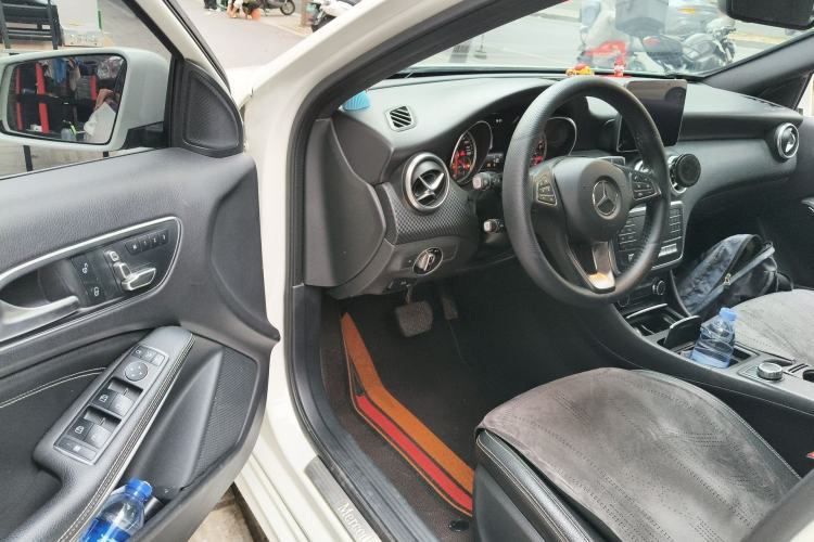 Used Mercedes-Benz A-Class 2018 A 200 Fashion Model Driver Seat