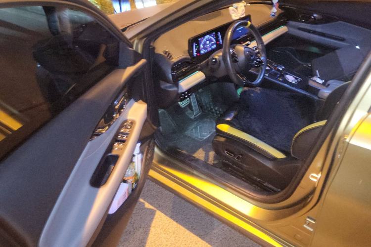 Used GAC Trumpchi EMPOW 2021 270T DCT J15 Version
