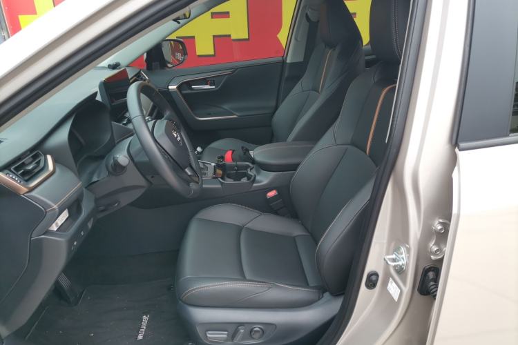 Used Toyota Wildlander 2024 2.0L CVT Two-Wheel Drive Urban Edition Left Front Seat