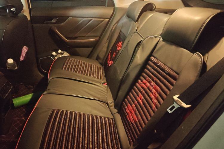 Used Venucia T60 2018 1.6L CVT Smart & Fun Version China V Standard
