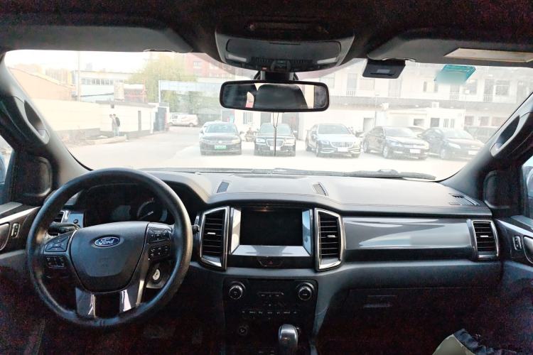 Used Ford Everest 2016 2.0T Gasoline Automatic 4x4 Luxury Edition