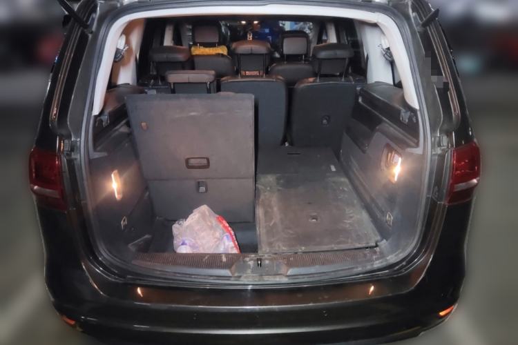 Used Volkswagen Sharan 2016 380TSI Luxury 7-Seater Trunk