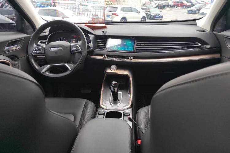 Used Haval H6 2020 1.5 GDIT Automatic Platinum Champion Edition Center Console