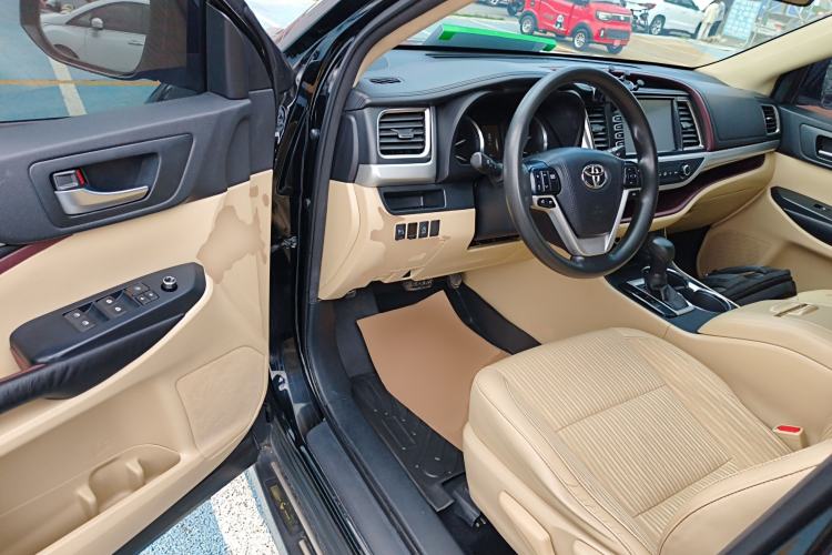 Used Toyota Highlander 2015 2.0T Two-Wheel Drive Elite Edition 7 Seats
