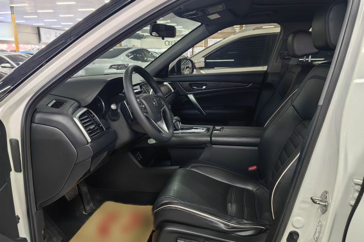 Used Honda UR-V 2017 240TURBO Two-Wheel Drive Classic Edition China V Interior 2