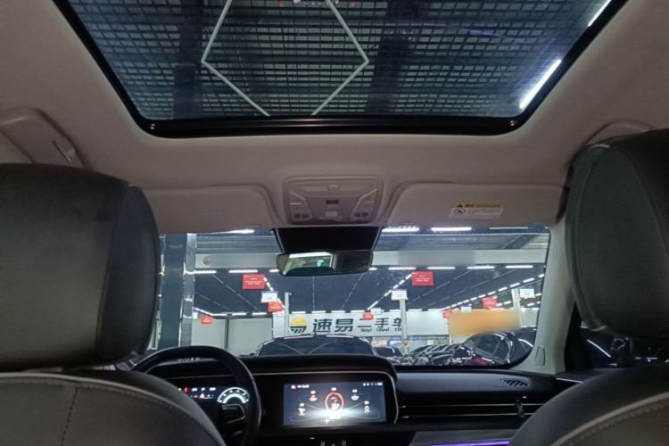 Used Hongqi HS5 2022 Facelifted Version 2.0T Smart Connect Flagship All-Wheel-Drive Edition
