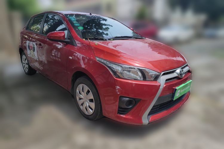 Used Toyota YARiS L Zhi Xuan 2015 1.5E Automatic Charm Edition Front Right 45 Deg