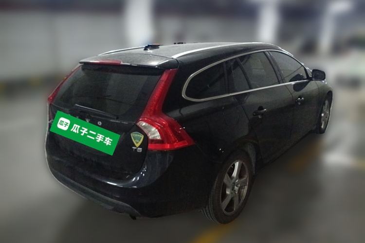 Used Volvo V60 2013 T5 Zhiya Edition
