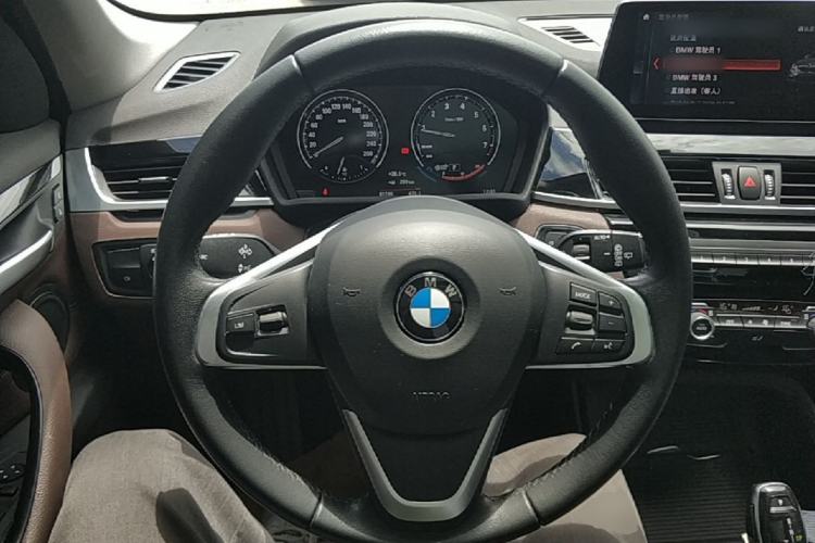 Used BMW X1 2020 sDrive25Li Leading Model
