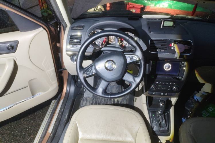 Used Skoda Yeti 2014 1.8TSI DSG All-Wheel Drive Edition
