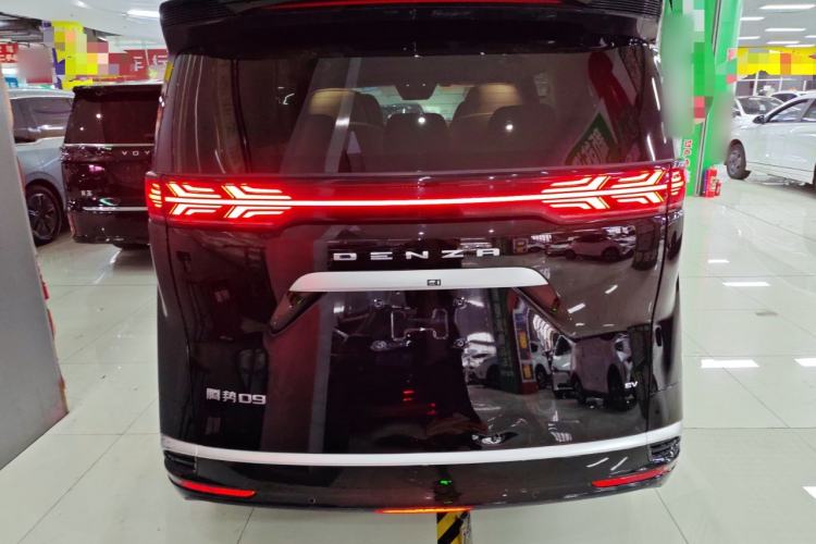 Used Denza D9 2022 EV 620 Prestige Model