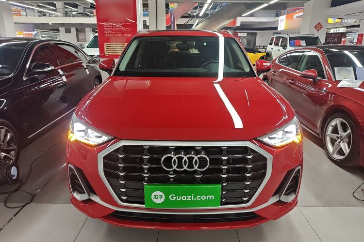 Used Audi Q3 2019 35 TFSI Fashion Dynamic Model
