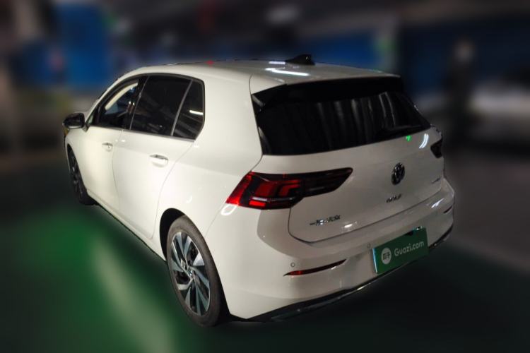 Used Volkswagen Golf 2025 Facelifted 300TSI Pro Rear Left 45 Deg