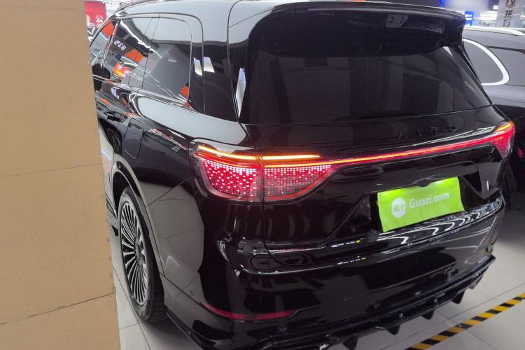 Used Hima AITO M9 2025 Extended-Range Ultra Version 52 kWh 6-Seater
