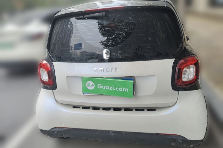 Used smart fortwo 2015 1.0L 52 kW Hardtop Passion Edition
