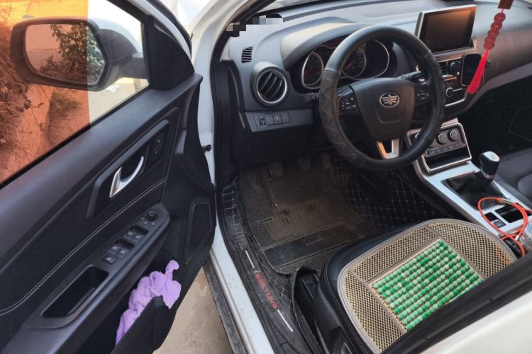 Used Bestune X40 2019 1.6L Manual Luxury Edition China V