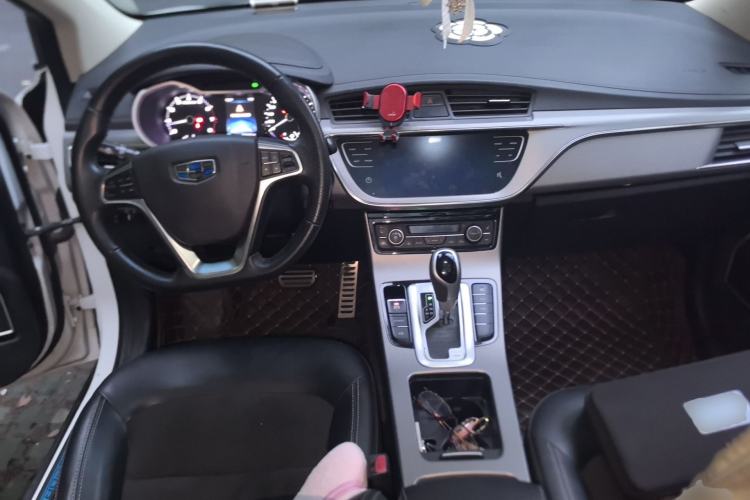 Used Geely Auto Emgrand GS 2018 Lingchao Edition 1.4T Automatic Zunshang Smart Connectivity Model Center Console