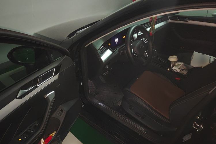 Used Volkswagen Magotan 2023 2 Million Units Limited-Edition 280TSI DSG Comfort Version Driver Seat